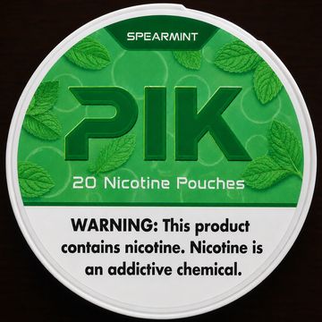 PIK Fresh Spearmint nicotine pouch can